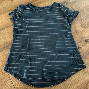 Lululemon black and white stripped top